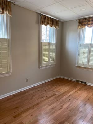 Living room with hardwood floors at 263 W. South St.
